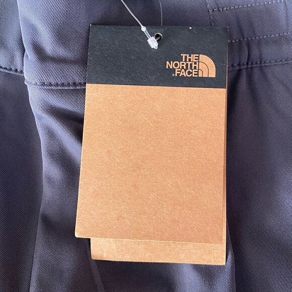 The North Face Gray Relaxed Fit Standard Wide Leg Pants. NWT! Size 10 - Picture 9 of 15